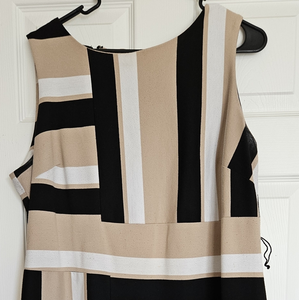 Dress barn plus size 16 work dress tan and black